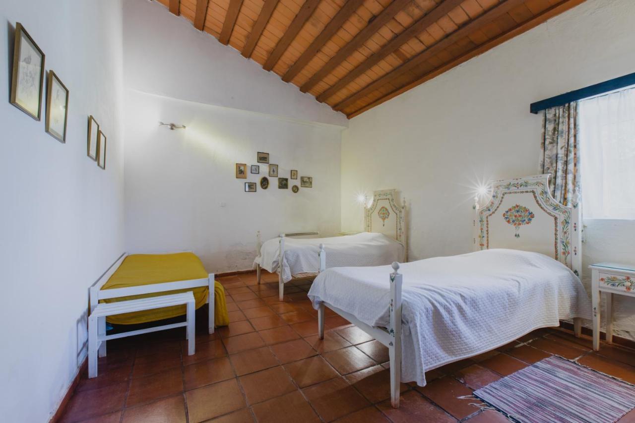 Monte Da Serralheira Agro Turismo エヴォラ エクステリア 写真